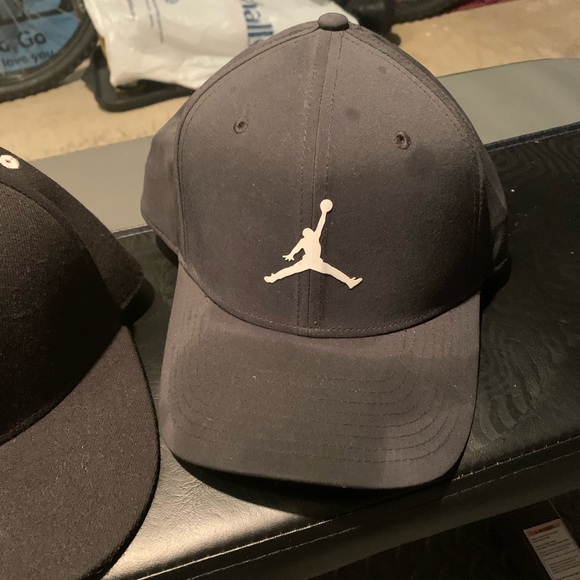 Youth adjustable Jordan Jump Man Hat like new black in color and very nice. - Picture 2 of 6